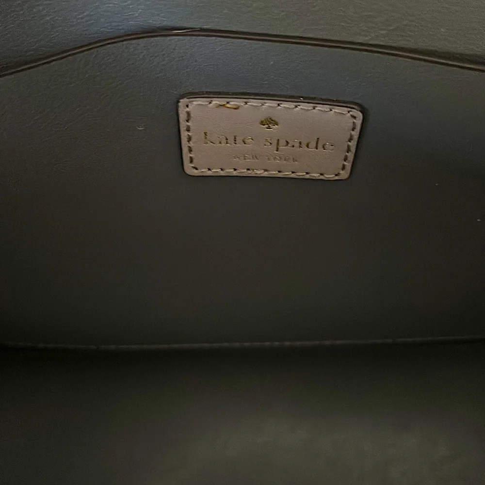 Kate Spade Authentic Gorgeous Light Gray/Taupe Leather Bag Purse 🌺🌺 - Picture 11 of 16